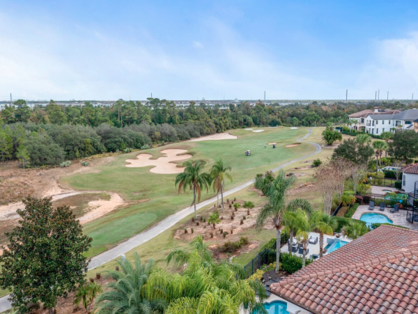 Luxurious 4-Bedroom Vacation Rental Near Disney - Private Pool